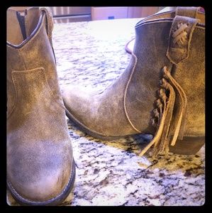 Very Volatile ankle booties